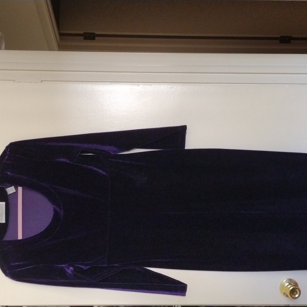 Amanda  Smith dress
